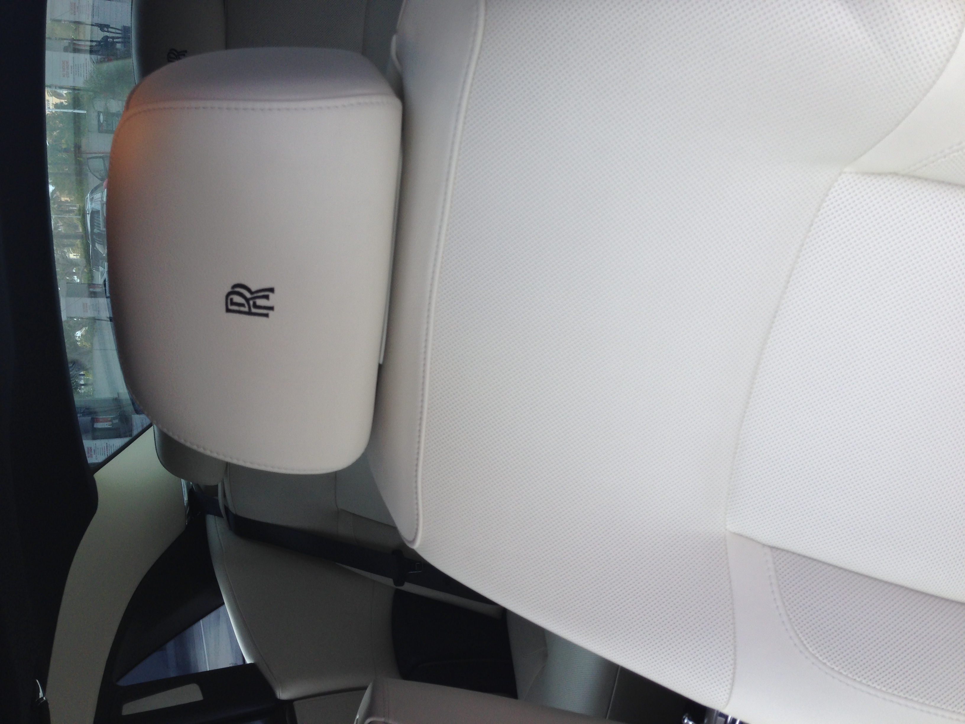 Used 2013 Rolls-Royce Ghost RWD image 10