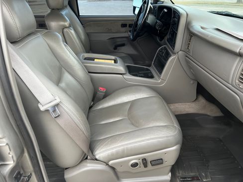 Used 2003 Chevrolet Silverado 3500 LT image 11