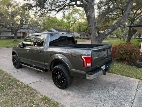 Used 2016 Ford F150 Lariat image 4