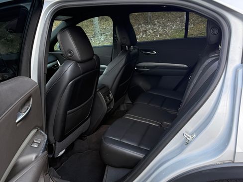 Used 2020 Cadillac XT4 Premium Luxury image 11