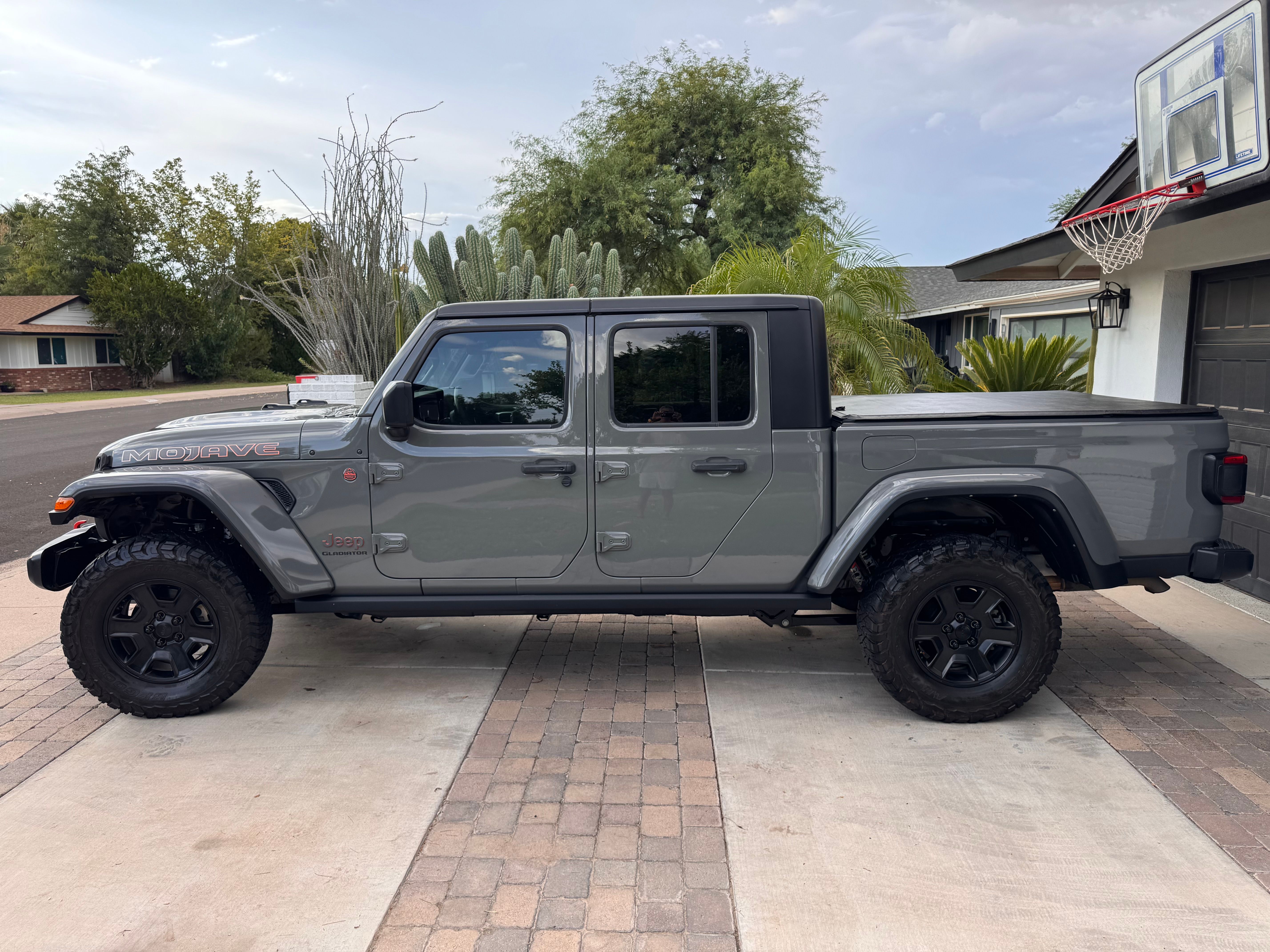 Used 2022 Jeep Gladiator Mojave w/ LED Lighting Group AWD/4WD image 5