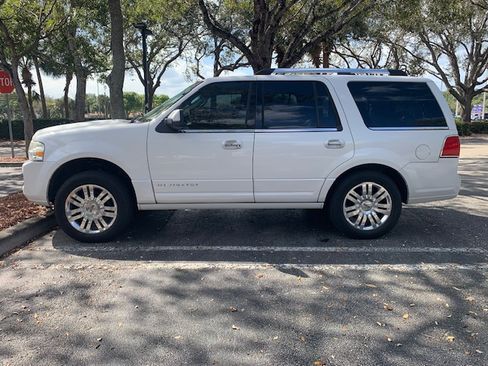 Used 2013 Lincoln Navigator 2WD w/ HD Trailer Tow Pkg image 1