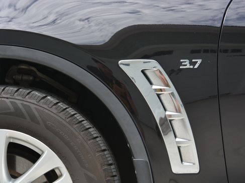 Used 2014 INFINITI QX70 AWD w/ Premium Package image 16