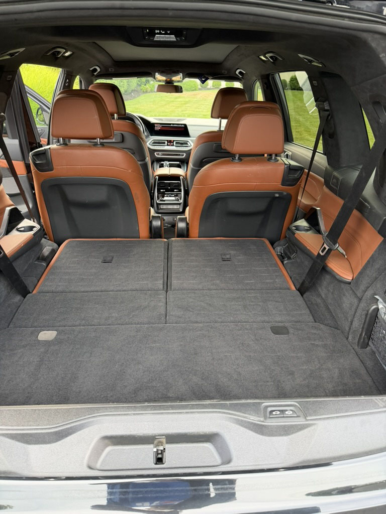 Used 2022 BMW X7 M50i w/ Dynamic Handling Package AWD/4WD image 18