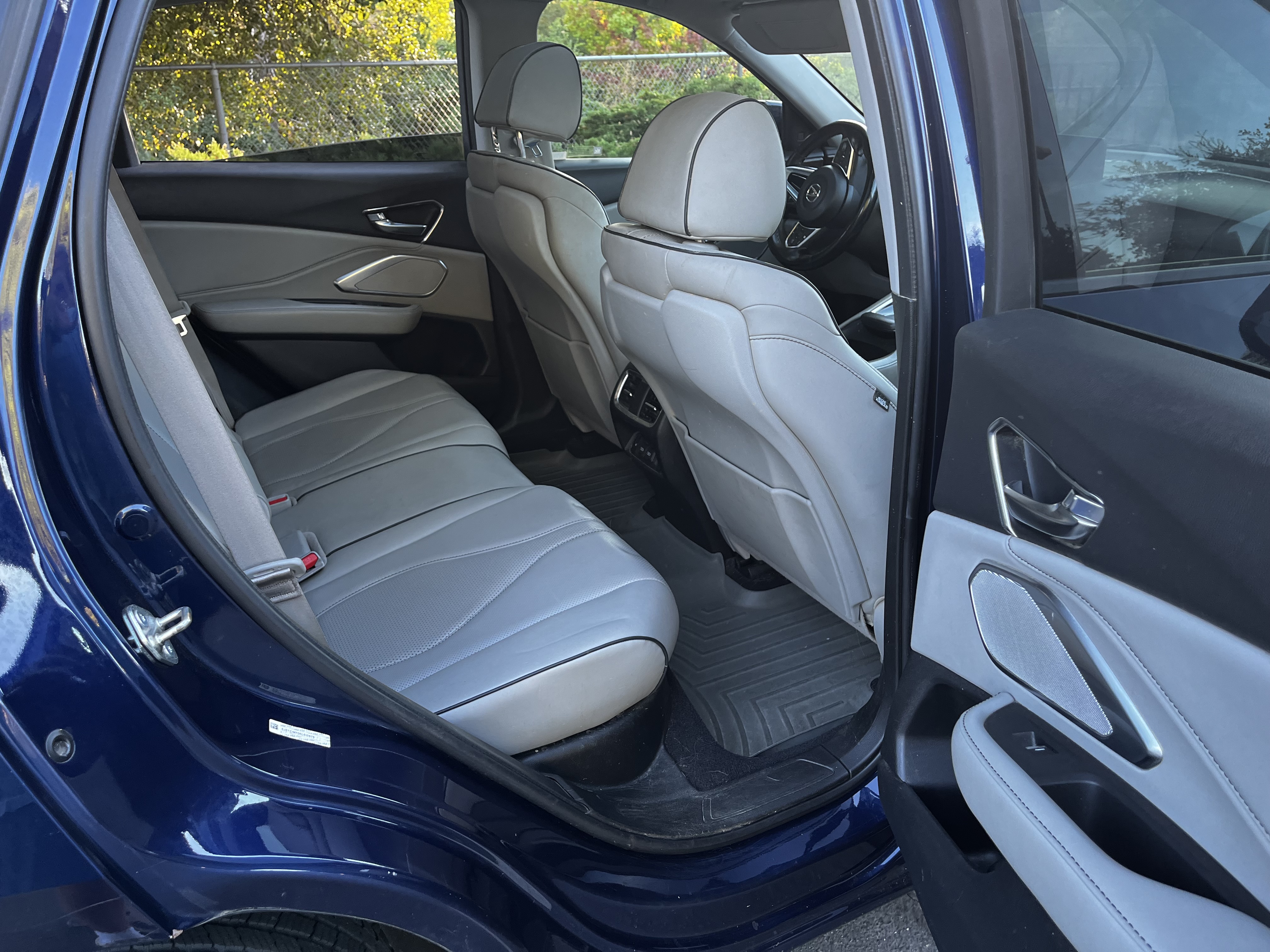 Used 2019 Acura RDX w/ Advance Package FWD image 13