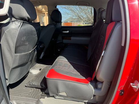 Used 2010 Toyota Tundra Limited AWD/4WD image 14