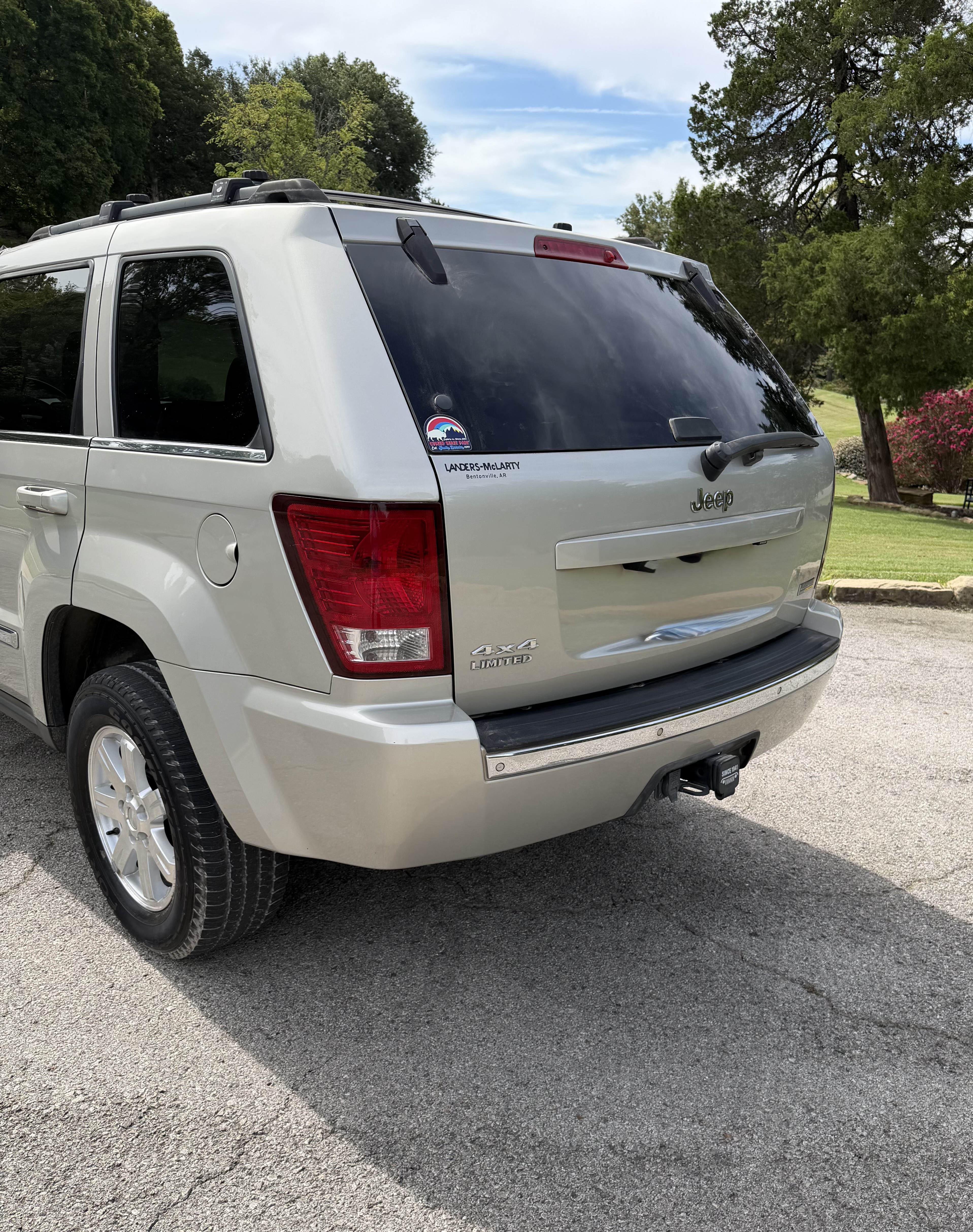 Used 2008 Jeep Grand Cherokee Limited w/ Trailer Tow Group IV AWD/4WD image 5