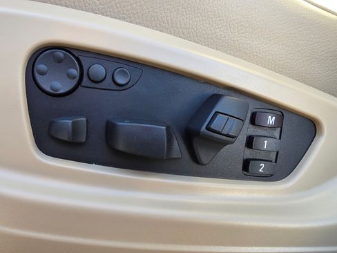 Used 2013 BMW X5 xDrive35i image 9