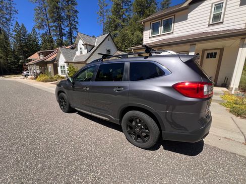 Used 2024 Subaru Ascent Touring AWD/4WD image 2