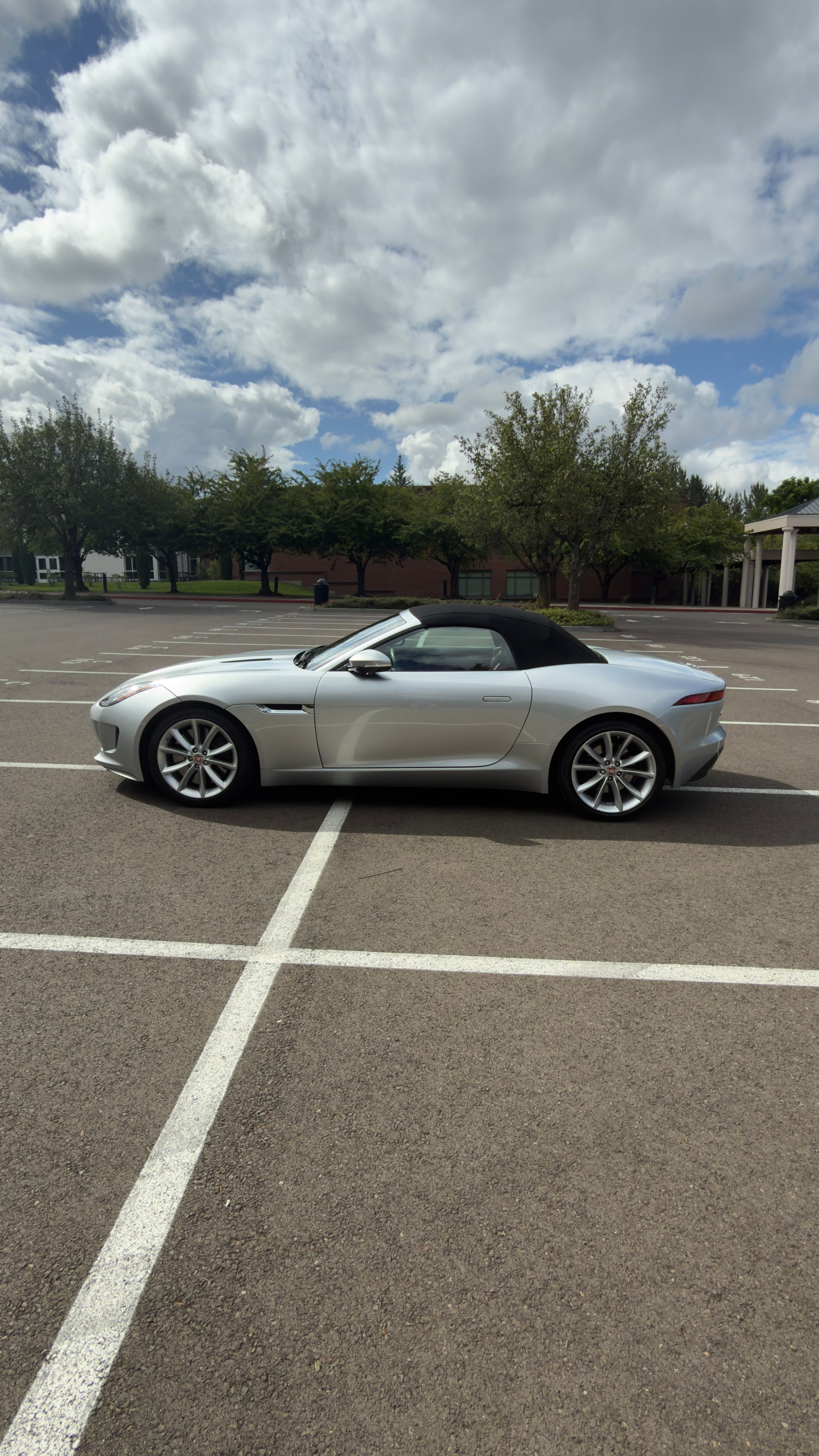 Used 2016 Jaguar F-TYPE S RWD image 8