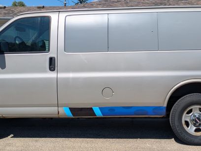 Used 2006 GMC Savana 1500 AWD Passenger