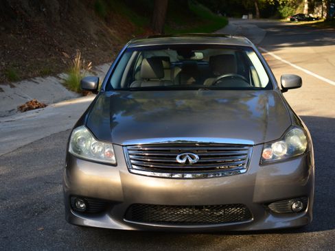 Used 2008 INFINITI M45 w/ Technology Pkg image 2