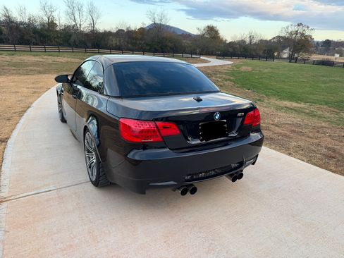 Used 2011 BMW M3 Convertible image 17