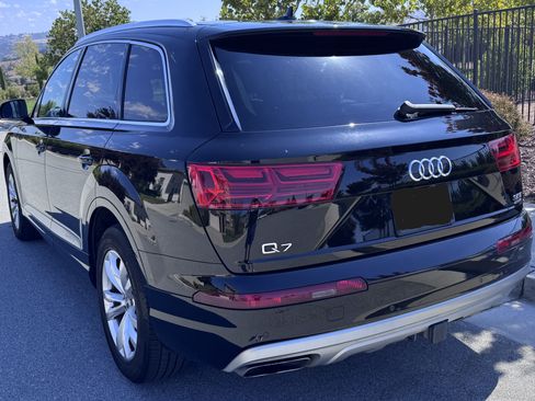 Used 2017 Audi Q7 3.0T Premium AWD/4WD image 6