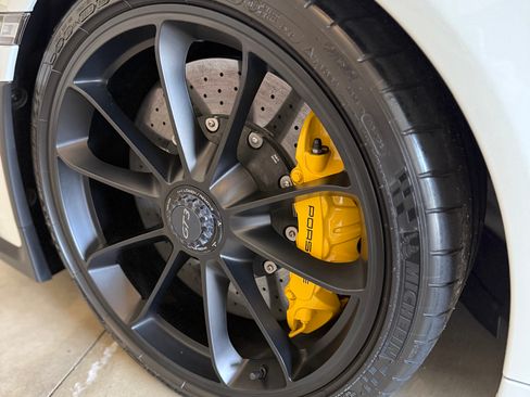 Used 2018 Porsche 911 GT3 image 18