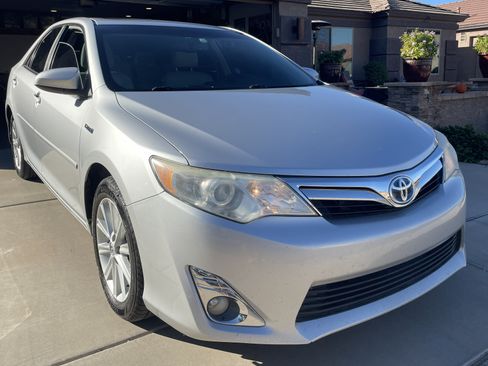 Used 2013 Toyota Camry XLE image 9