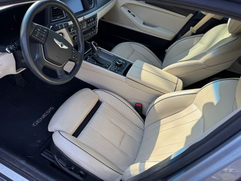 Used 2016 Hyundai Genesis 3.8 w/ Option Group 04 image 5