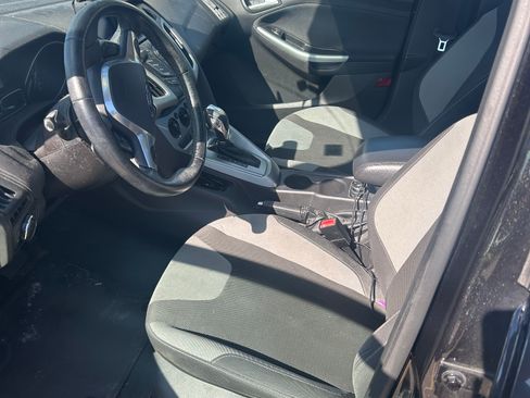 Used 2012 Ford Focus SE image 4