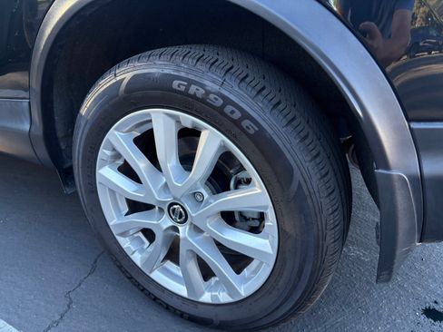 Used 2021 Nissan Rogue Sport SV image 27