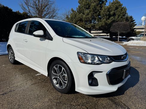 Used 2019 Chevrolet Sonic LT w/ Convenience Package image 5