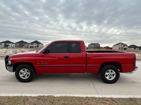 Used 1999 Dodge Ram 1500 Truck 2WD Quad Cab image 8