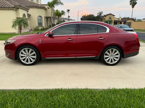 Used 2015 Lincoln MKS AWD w/ Equipment Group 201A image 4