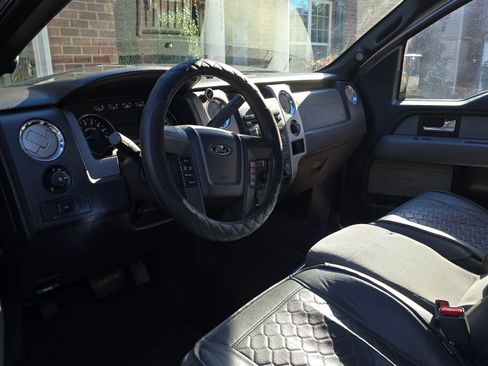 Used 2014 Ford F150 XLT image 6