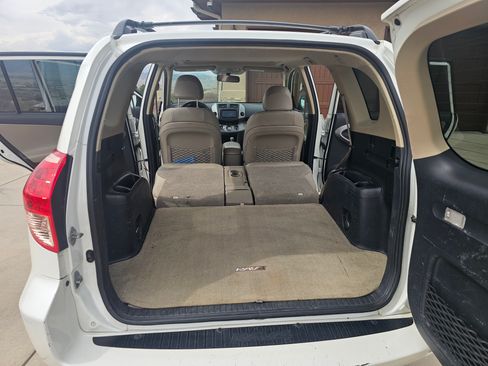 Used 2008 Toyota RAV4 Limited image 15