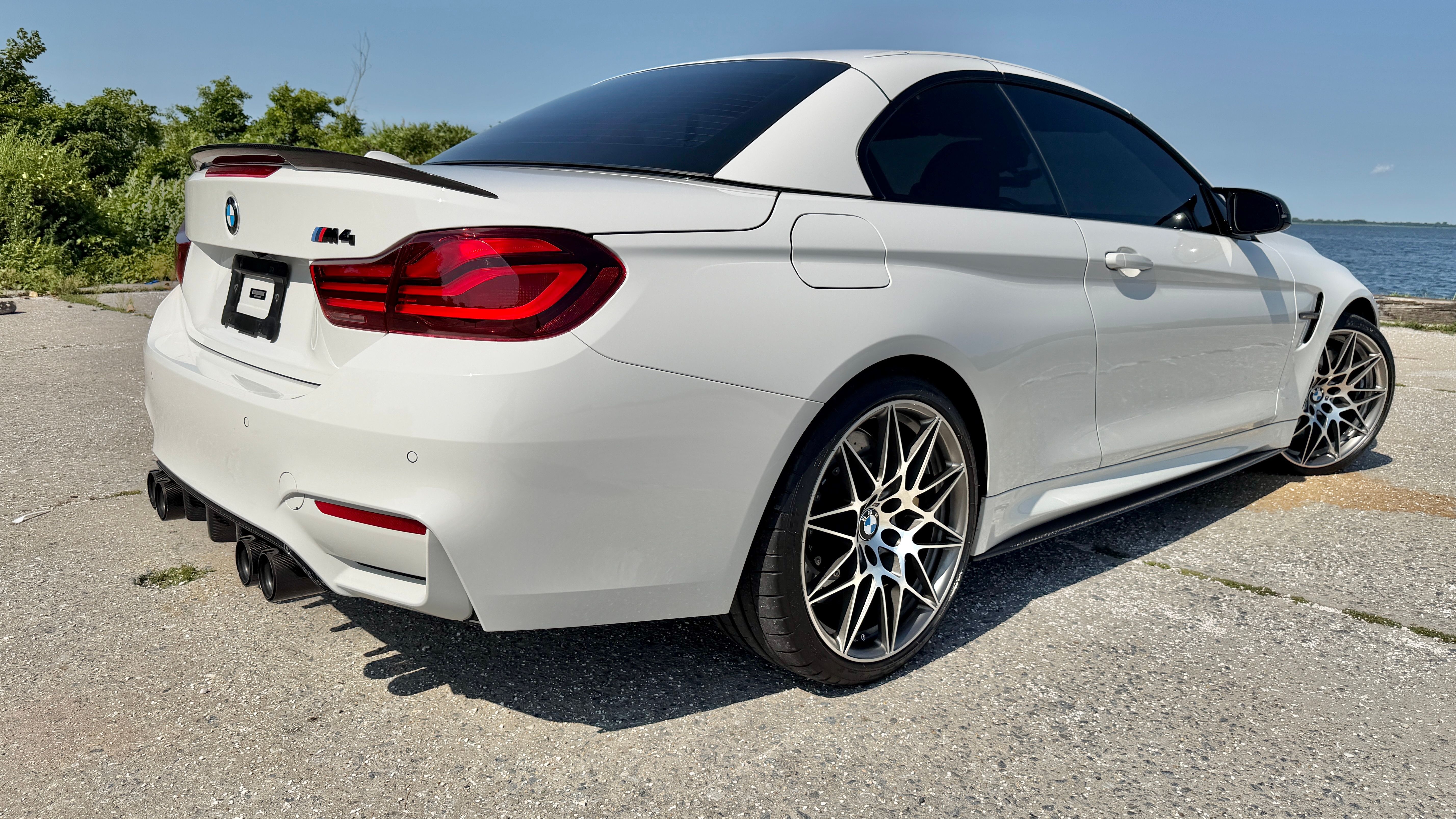 Used 2020 BMW M4 Convertible w/ Competition Package RWD image 29