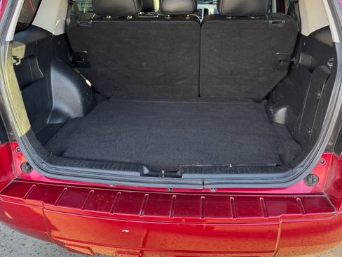 Used 2006 Ford Escape Limited image 11