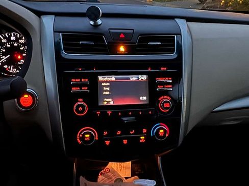 Used 2015 Nissan Altima 2.5 S w/ Power Driver Seat Package image 16