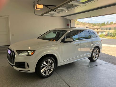 Used 2023 Audi Q7 3.0T Premium AWD/4WD image 25