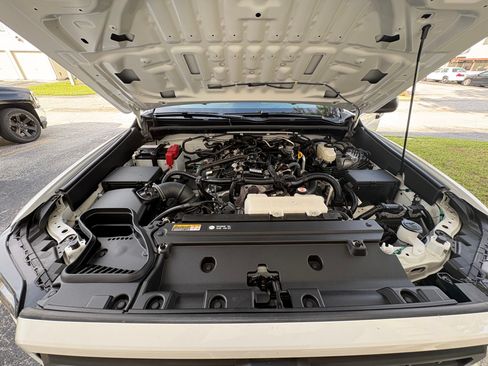 Used 2025 Toyota 4Runner SR5 RWD image 12