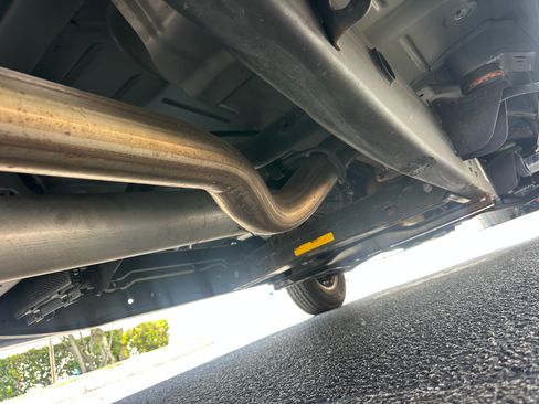 Used 2004 GMC Sierra 3500 SLT w/ Heavy-Duty Power Package image 14