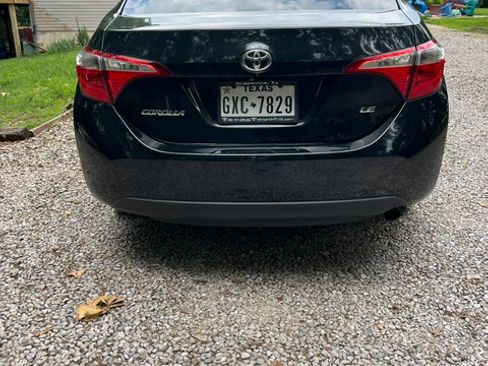 Used 2016 Toyota Corolla LE FWD image 4
