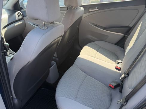 Used 2015 Hyundai Accent GLS FWD image 10