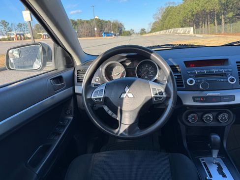 Used 2011 Mitsubishi Lancer ES image 21