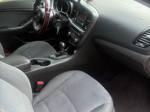 Used 2015 Kia Optima LX image 16