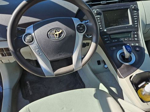 Used 2010 Toyota Prius Five image 15
