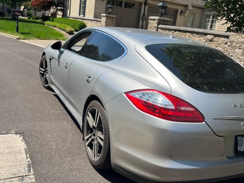 Used 2011 Porsche Panamera Turbo AWD/4WD image 11