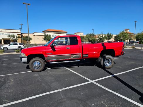 Used 2000 Dodge Ram 3500 Truck 4x4 Quad Cab image 2