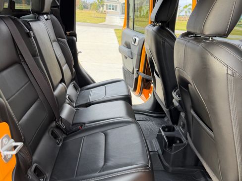 Used 2021 Jeep Gladiator Overland w/ Popular Equipment Package image 25