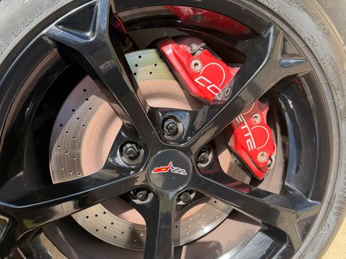 Used 2010 Chevrolet Corvette Grand Sport w/ Preferred Equipment Group image 15