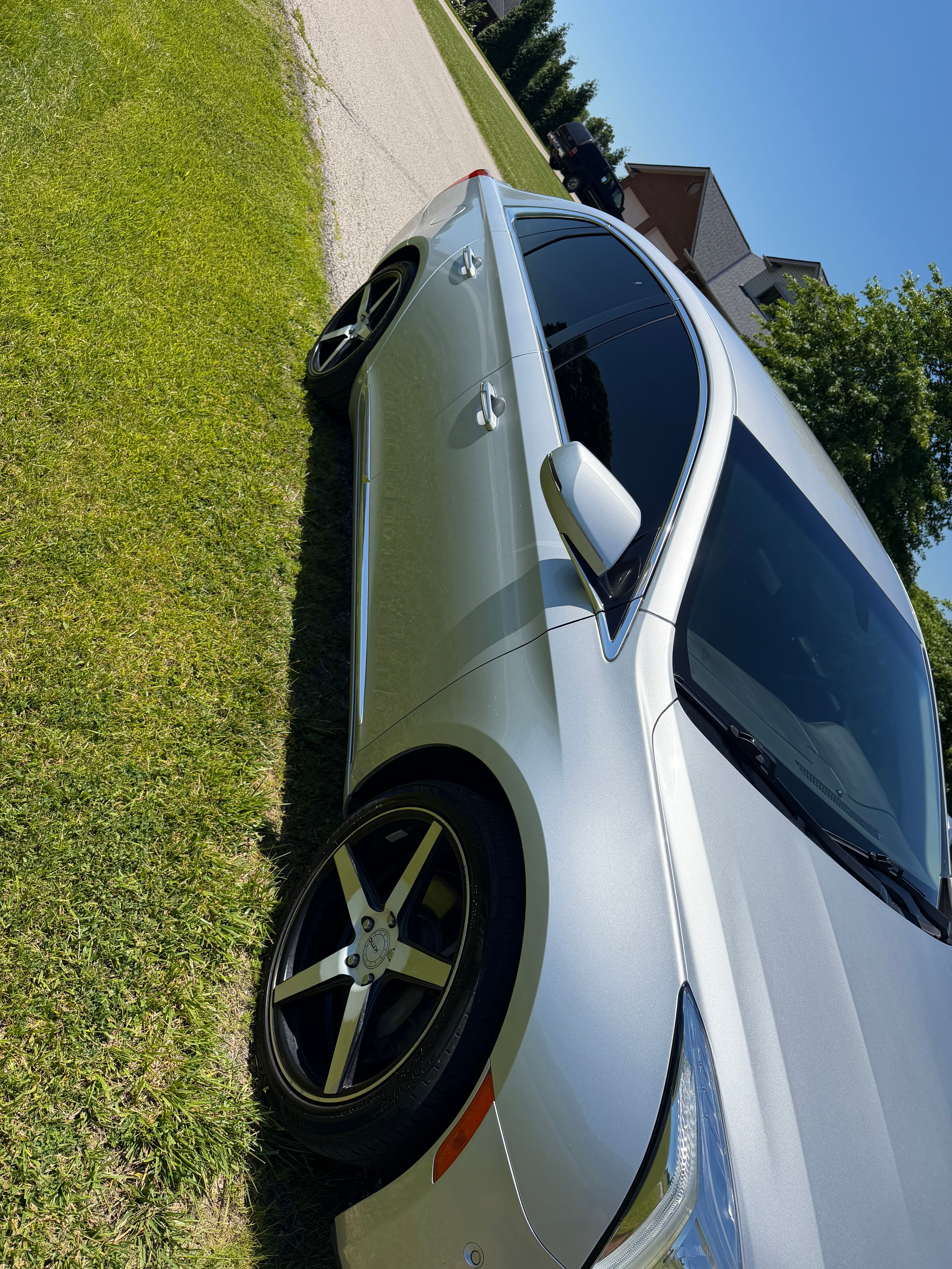 Used 2017 Cadillac XTS Luxury FWD image 4