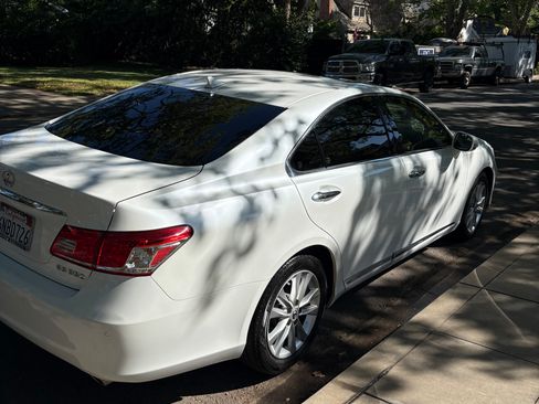 Used 2011 Lexus ES 350 image 5
