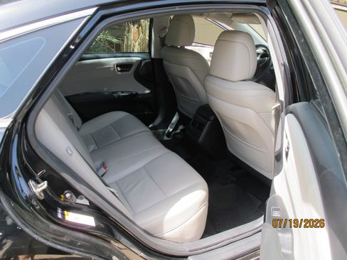 Used 2016 Toyota Avalon XLE FWD image 13