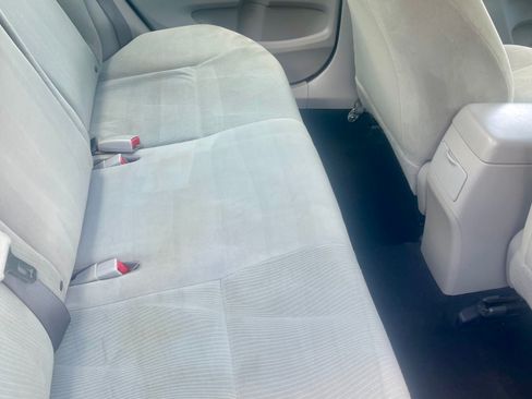Used 2011 Toyota Corolla LE FWD image 9
