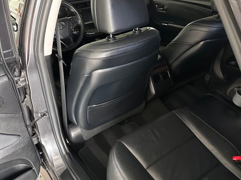 Used 2015 Toyota Avalon XLE Touring image 5