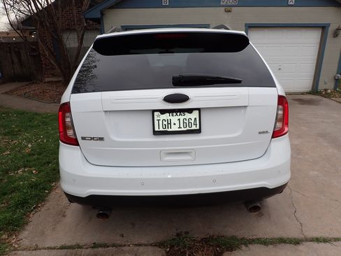 Used 2014 Ford Edge SEL w/ Equipment Group 205A image 9