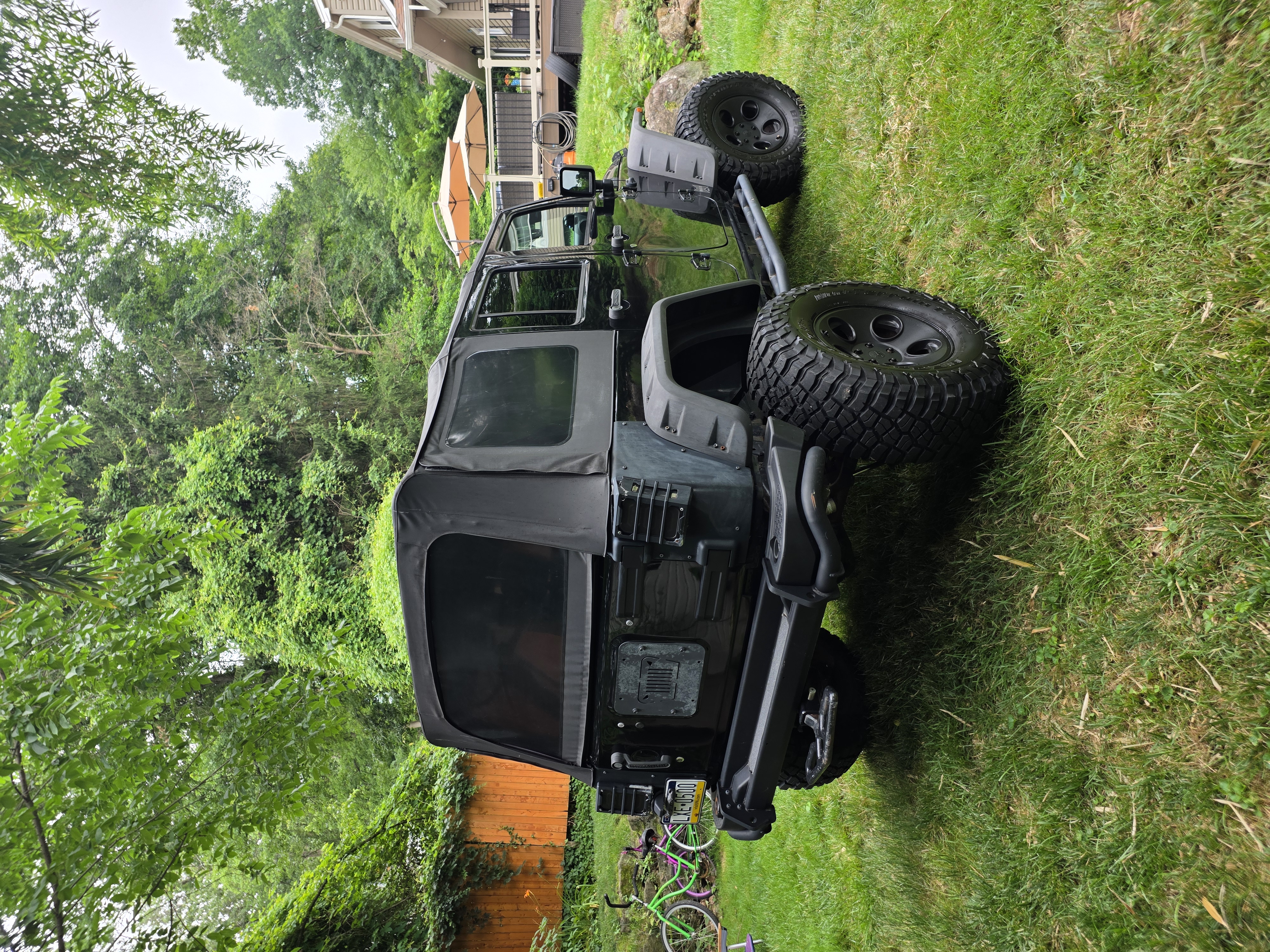Used 2009 Jeep Wrangler Unlimited Rubicon w/ Dual Top Group AWD/4WD image 4